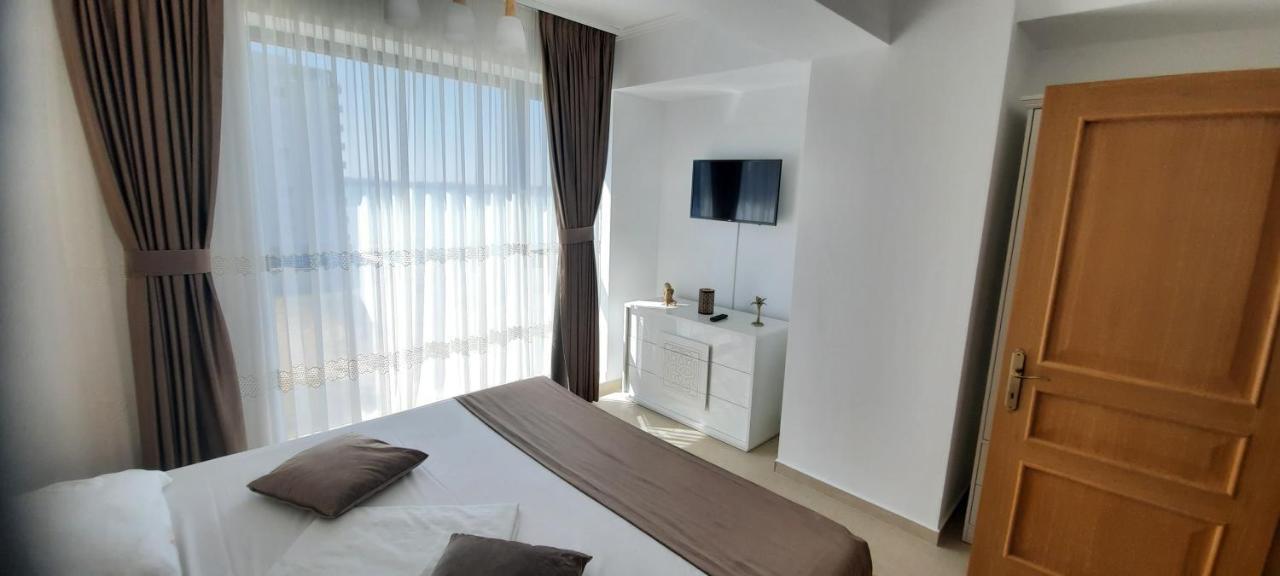 Apart Hotel Victor Mamaia Exterior photo
