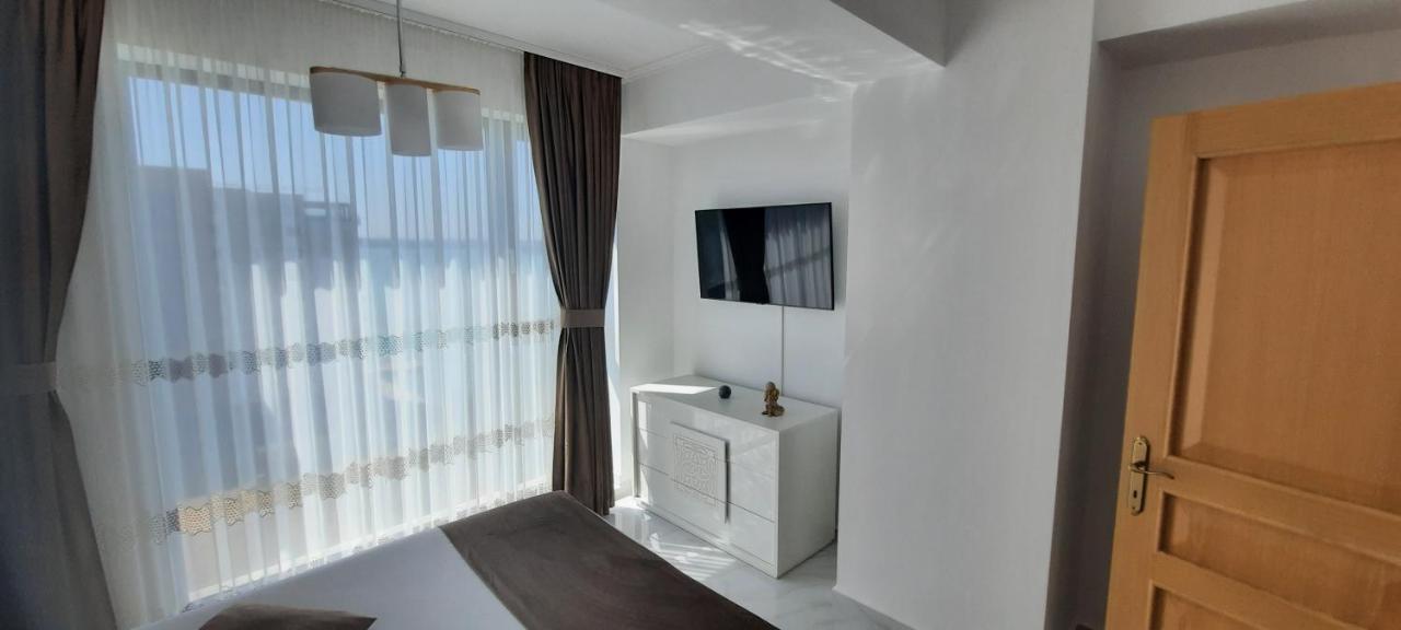 Apart Hotel Victor Mamaia Exterior photo